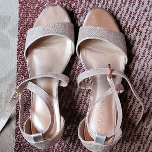 Dream Pairs Shimmering Gold And Silver Sandals